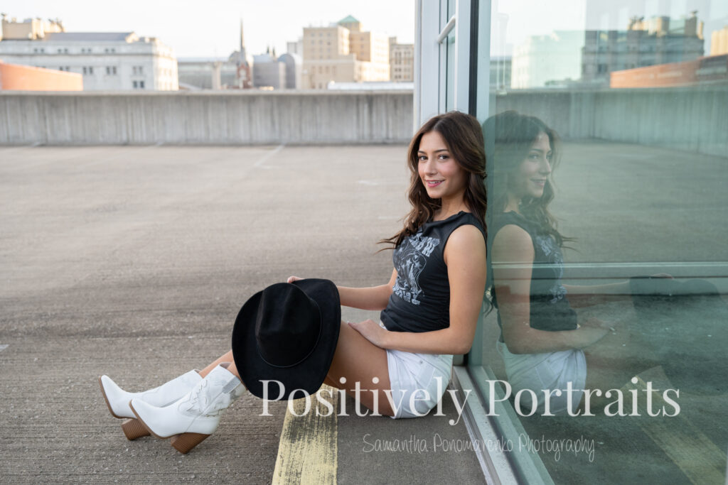 Akron Senior Photos, Akron Ohio Senior Pictures, Senior Photos Northeast Ohio, Akron Art Museum Senior Photos