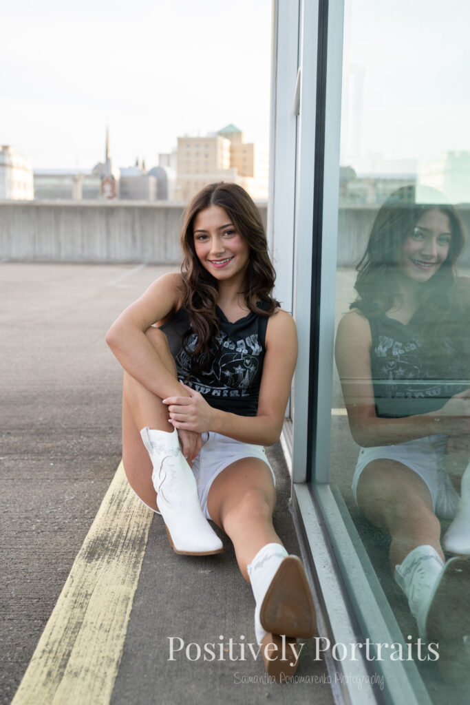 Akron Senior Photos, Akron Ohio Senior Pictures, Senior Photos Northeast Ohio, Akron Art Museum Senior Photos