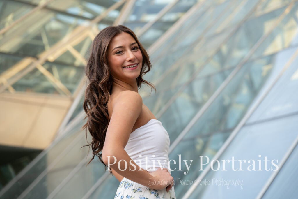 Akron Senior Photos, Akron Ohio Senior Pictures, Senior Photos Northeast Ohio, Akron Art Museum Senior Photos