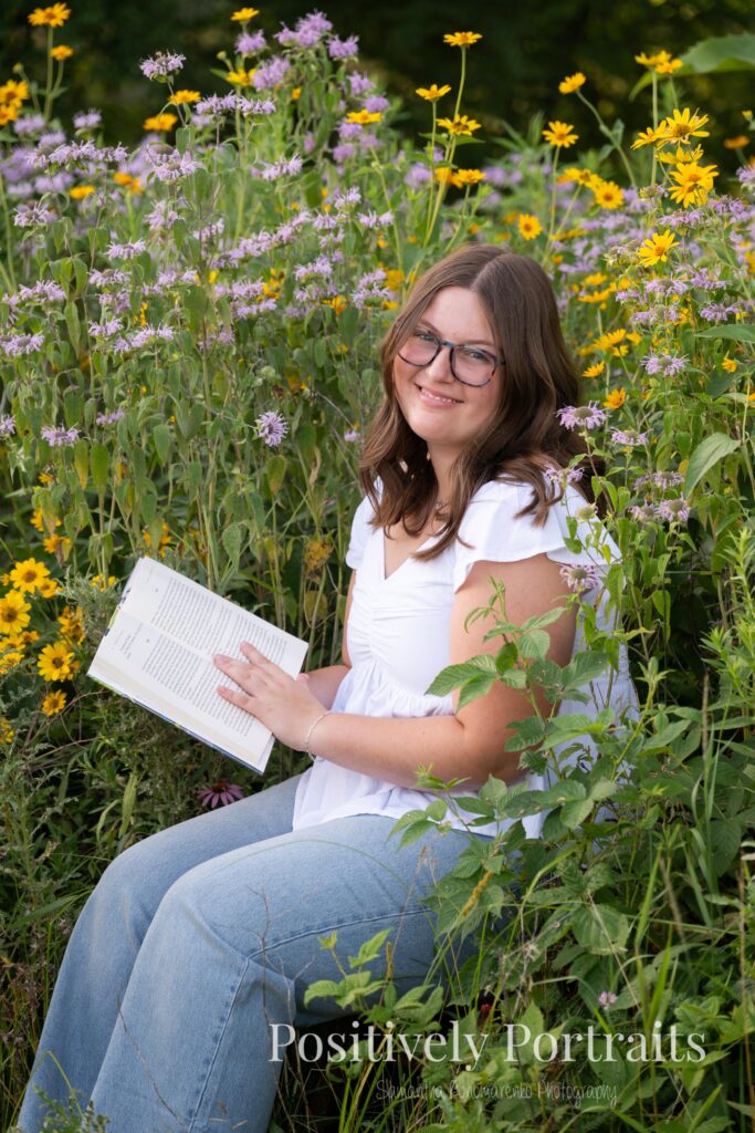 Next, Tabitha kept things classic with a white blouse and blue jeans. This simple, polished look gave us relaxed and natural portraits as we explored the flower patches and scenic trails.