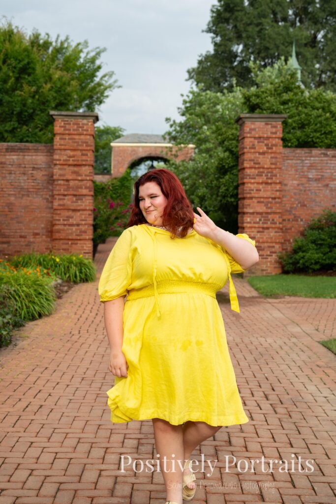 Senior photos at the Kingwood Center Gardens in Mansfield, one of the most beautiful gardens in Northeast Ohio for senior photos. 