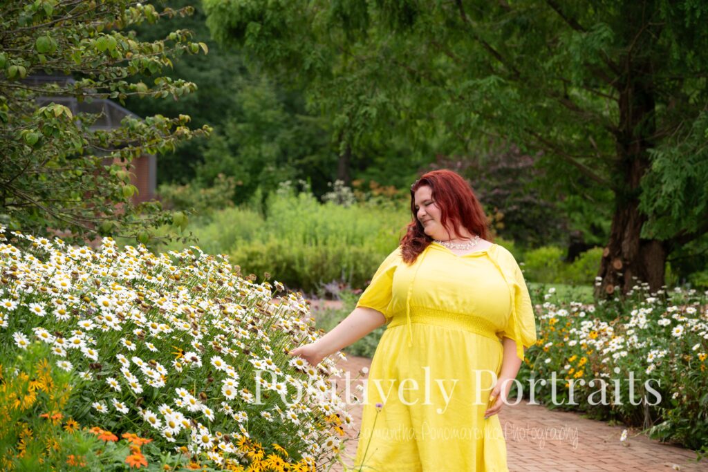 Senior photos at the Kingwood Center Gardens in Mansfield, one of the most beautiful gardens in Northeast Ohio for senior photos. 